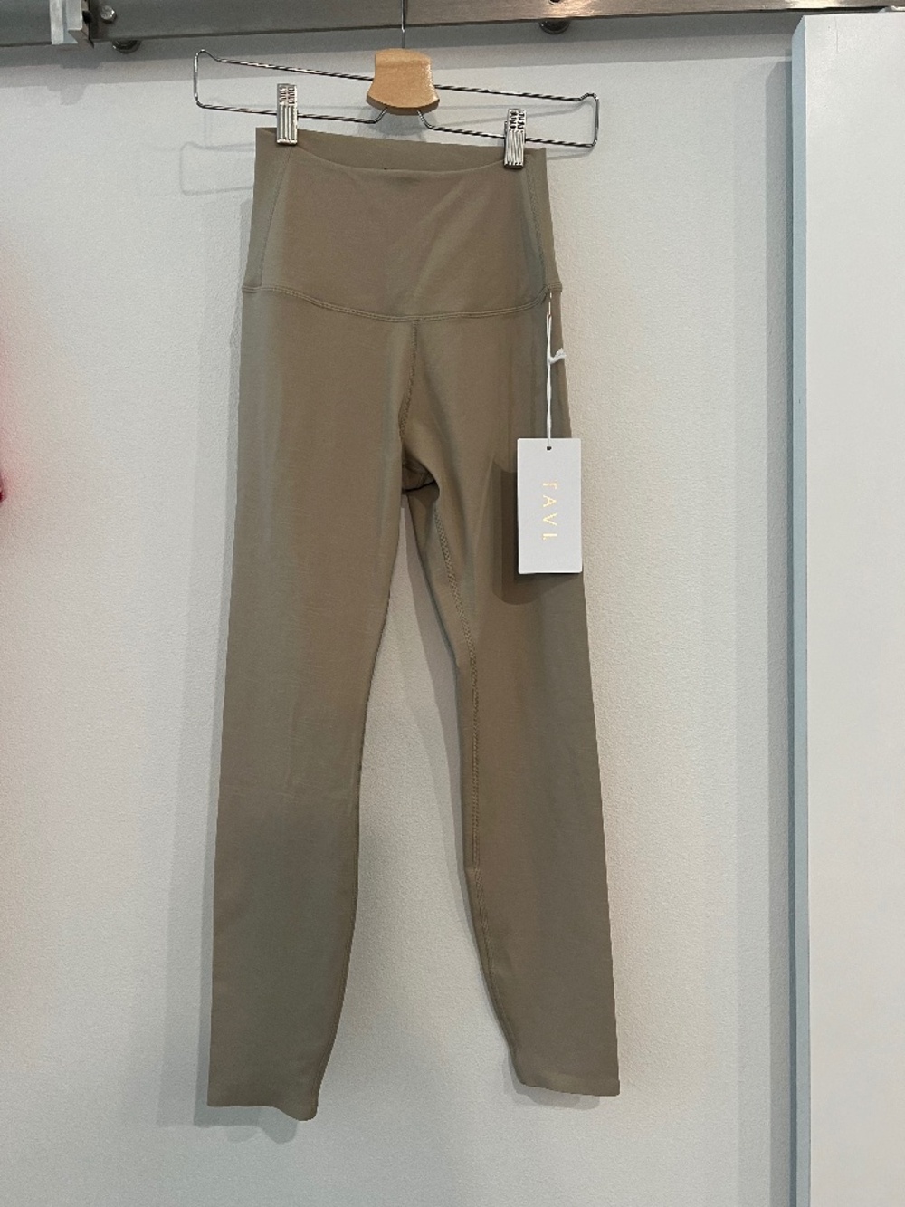 Tavi High Waisted 7/8 Tight/ Small/ Kiso Shitake